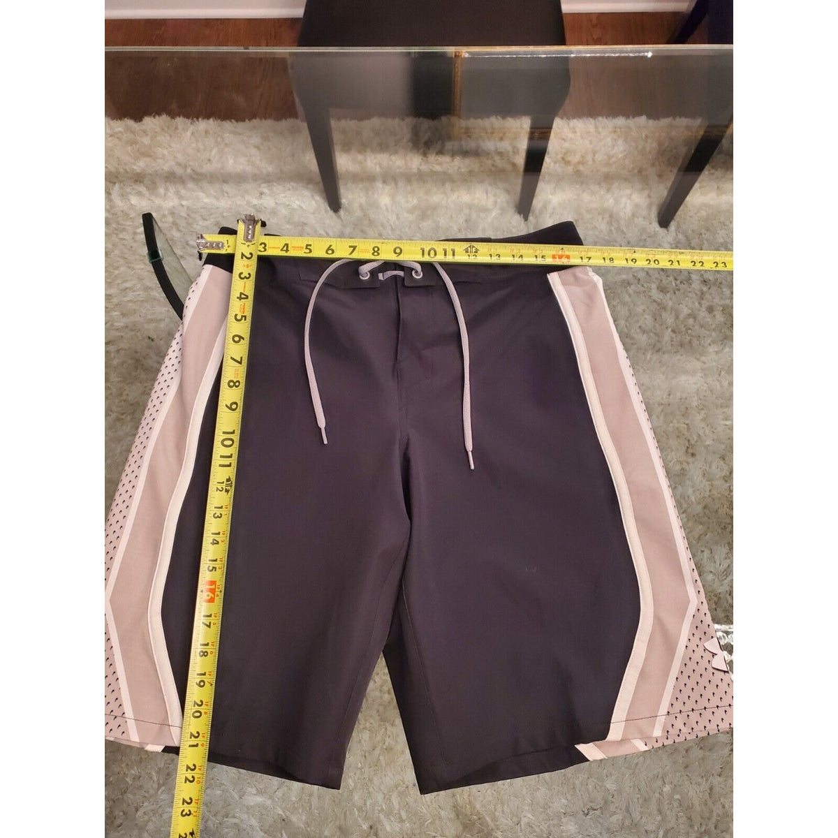 Under Armour Heat Gear Men's Black Polyester Logo Print Swimwear Shorts Size 32