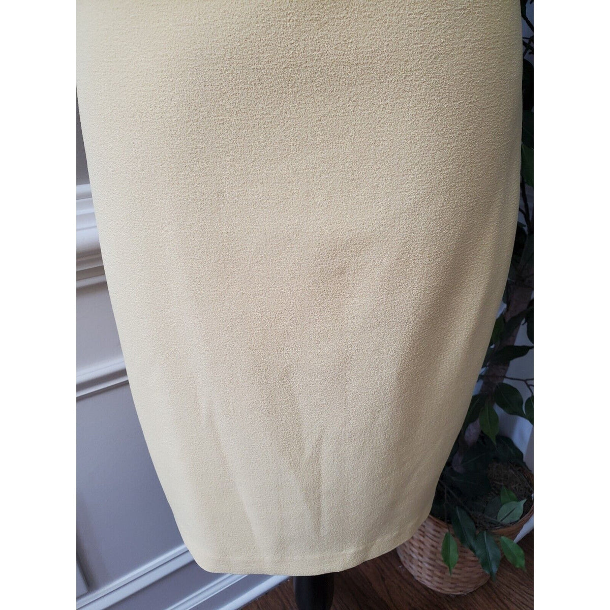 Vince Camuto Yellow Pleated Cape Collar Polyester Sleeveless Knee Length Dress 6
