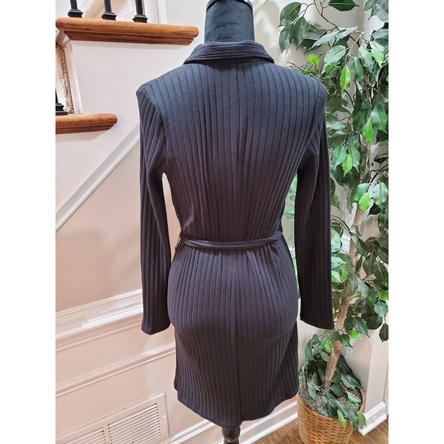 Old Navy Women's Black Cotton Collared Long Sleeve Knee Length Dress Size Small