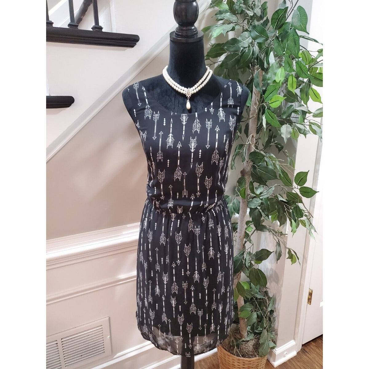 C Womens Black White Round Neck Sleeveless Pleated Knee Length Dress Size XL
