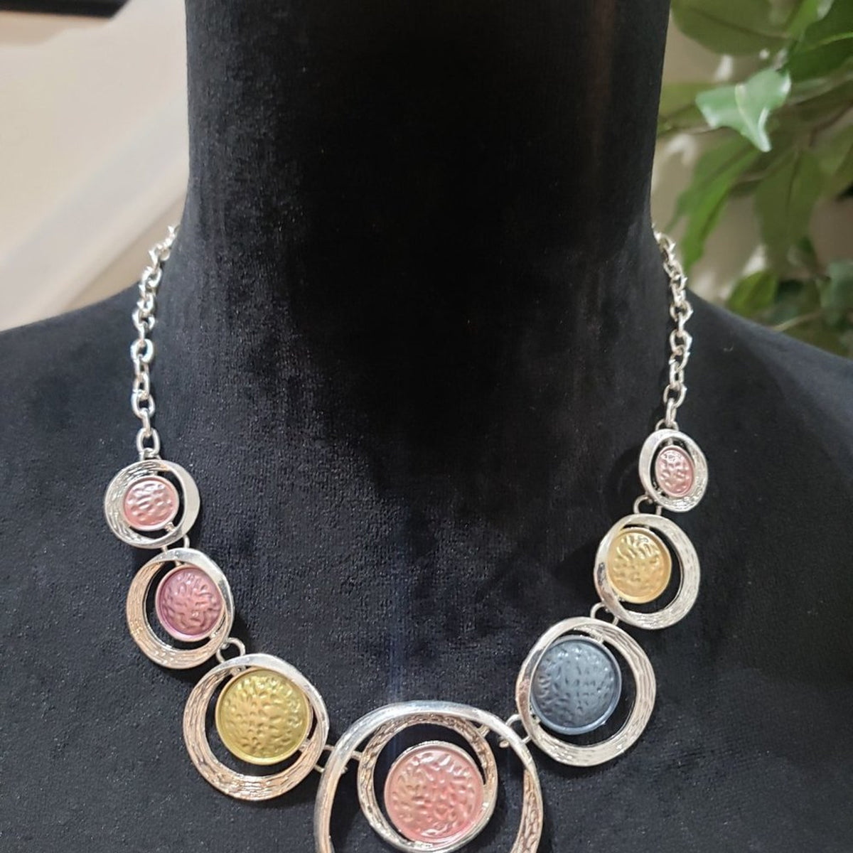 Womens Fashionable Zinc Alloy Round Decor Charm Necklace w/ Lobster Clasp