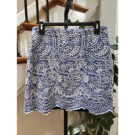 Ann Taylor LOFT Women Blue White Cotton Embroidered Scalloped Shift Skirt Size 8