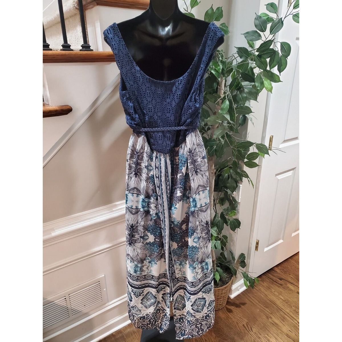 Grayson Women's Blue Polyester Scoop Neck Sleeveless Long Maxi Dress Size 16