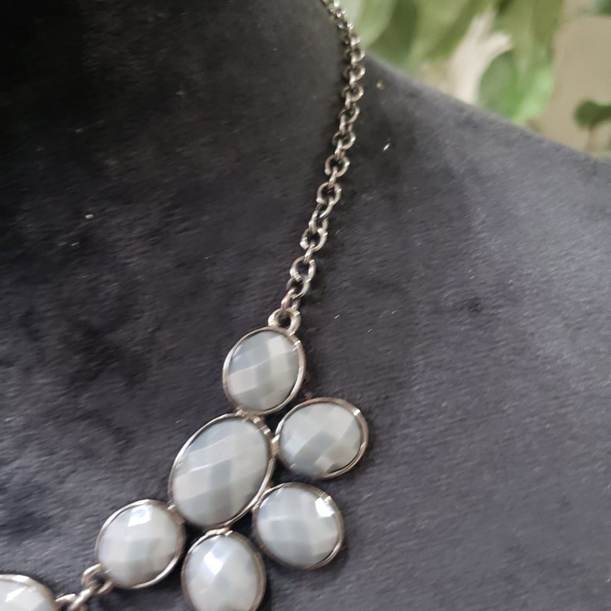 Women's Vintage Gray/Silver Tone Statement Fashion Collar Necklace