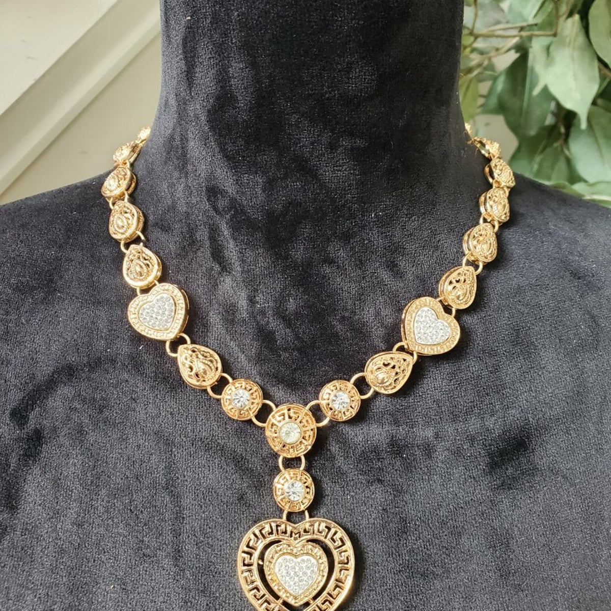 Womens Gold Southwestern Heart Shaped Fashion Jewelry Necklace