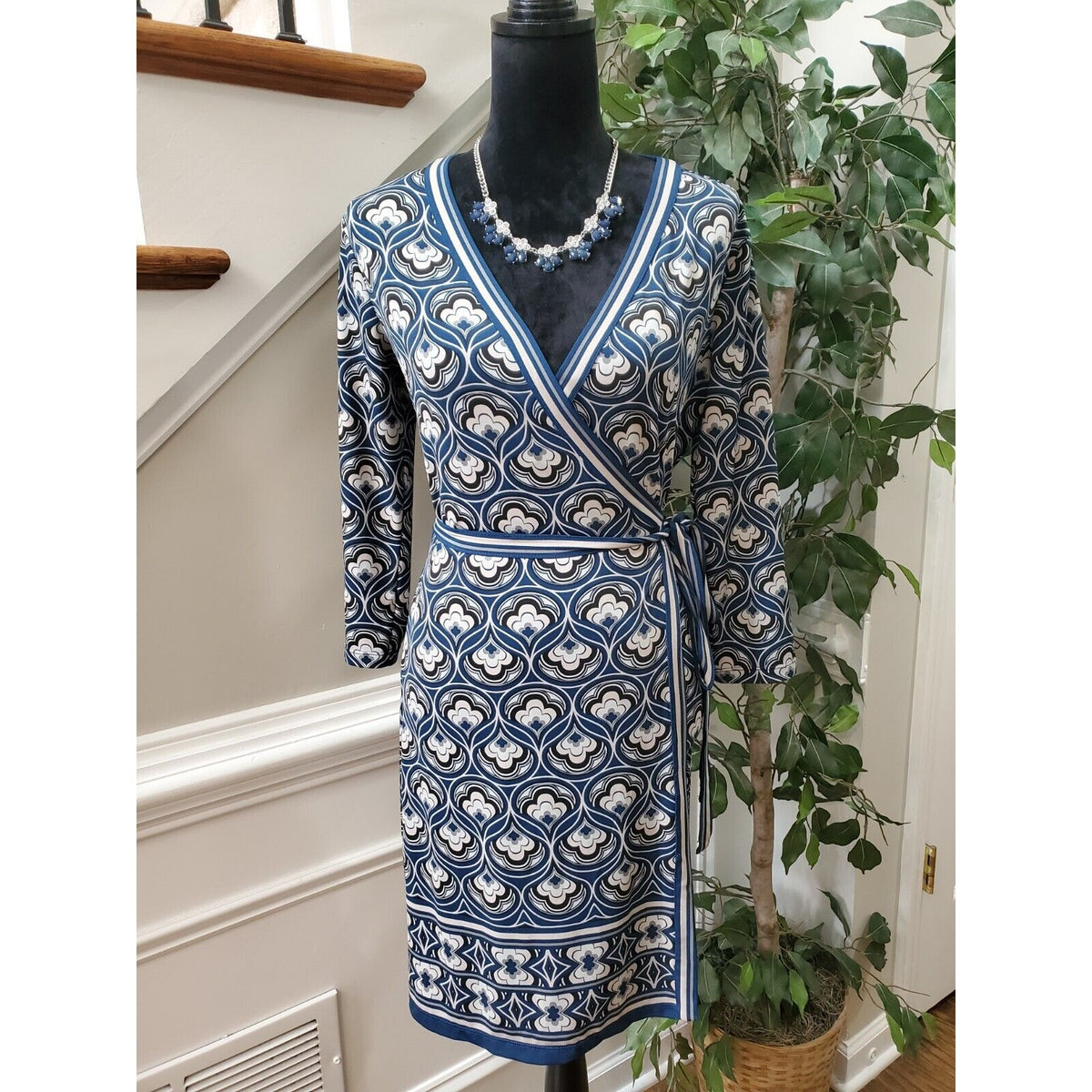 Max Studio Women's Blue Polyester V-Neck Long Sleeve Casual Knee Length Dress S