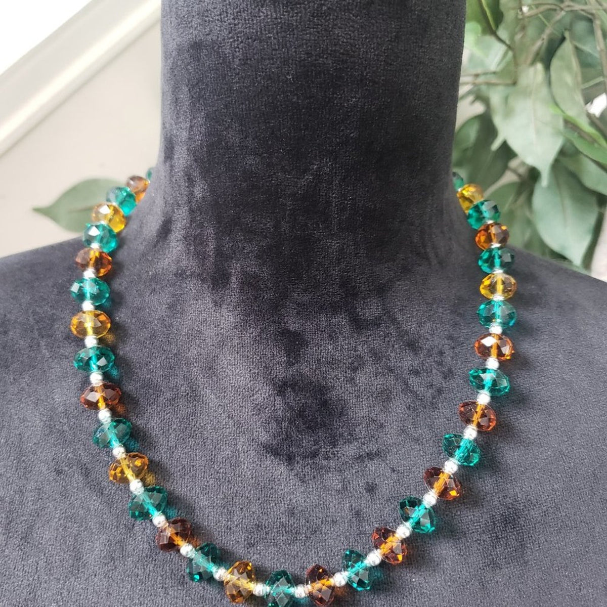 Womens Gorgeous Multicolor Crystal Beaded Collar Necklace with Lobster Clasp