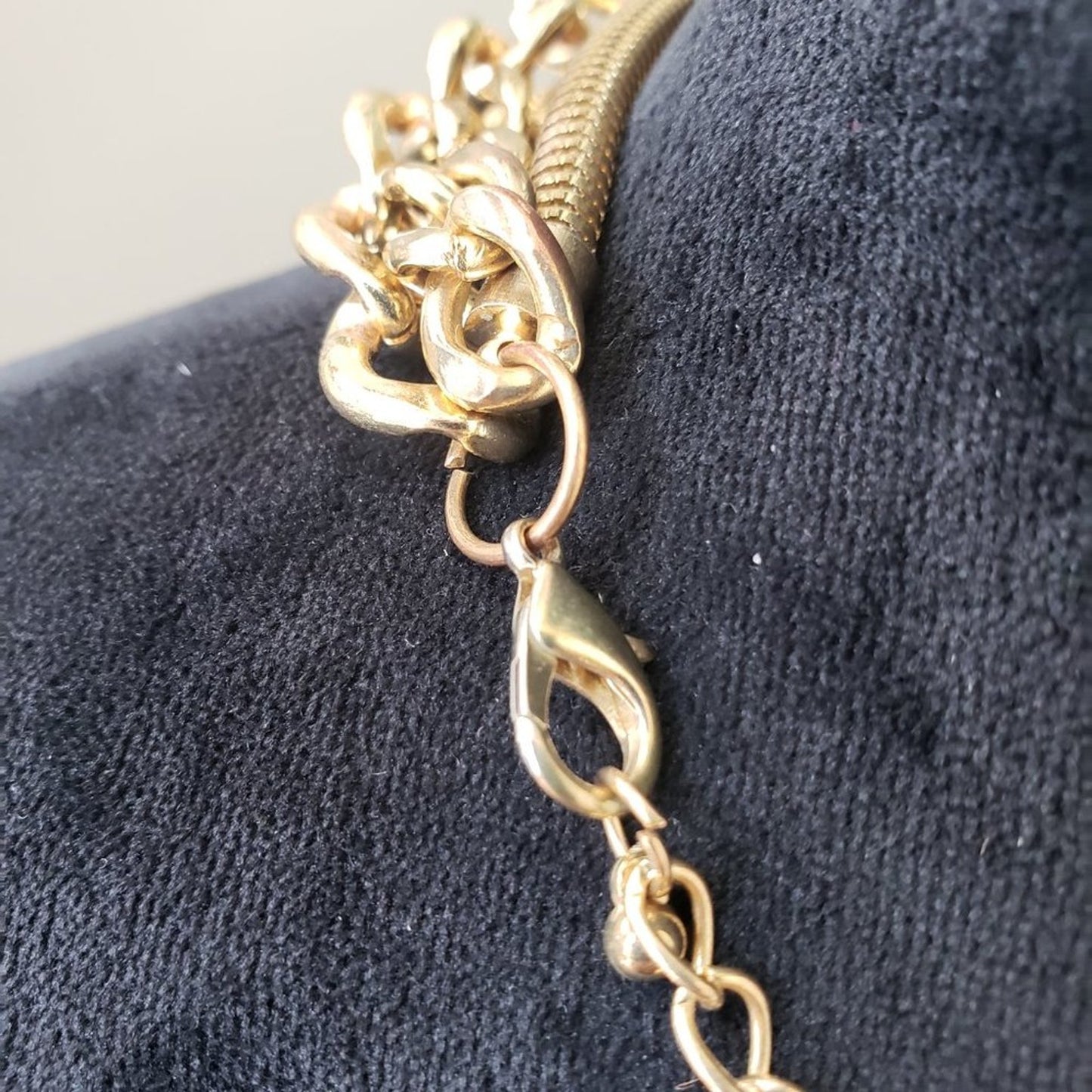 Womens Fashion Triple Layer Gold Tone Chain Collar Necklace with Lobster Clasp