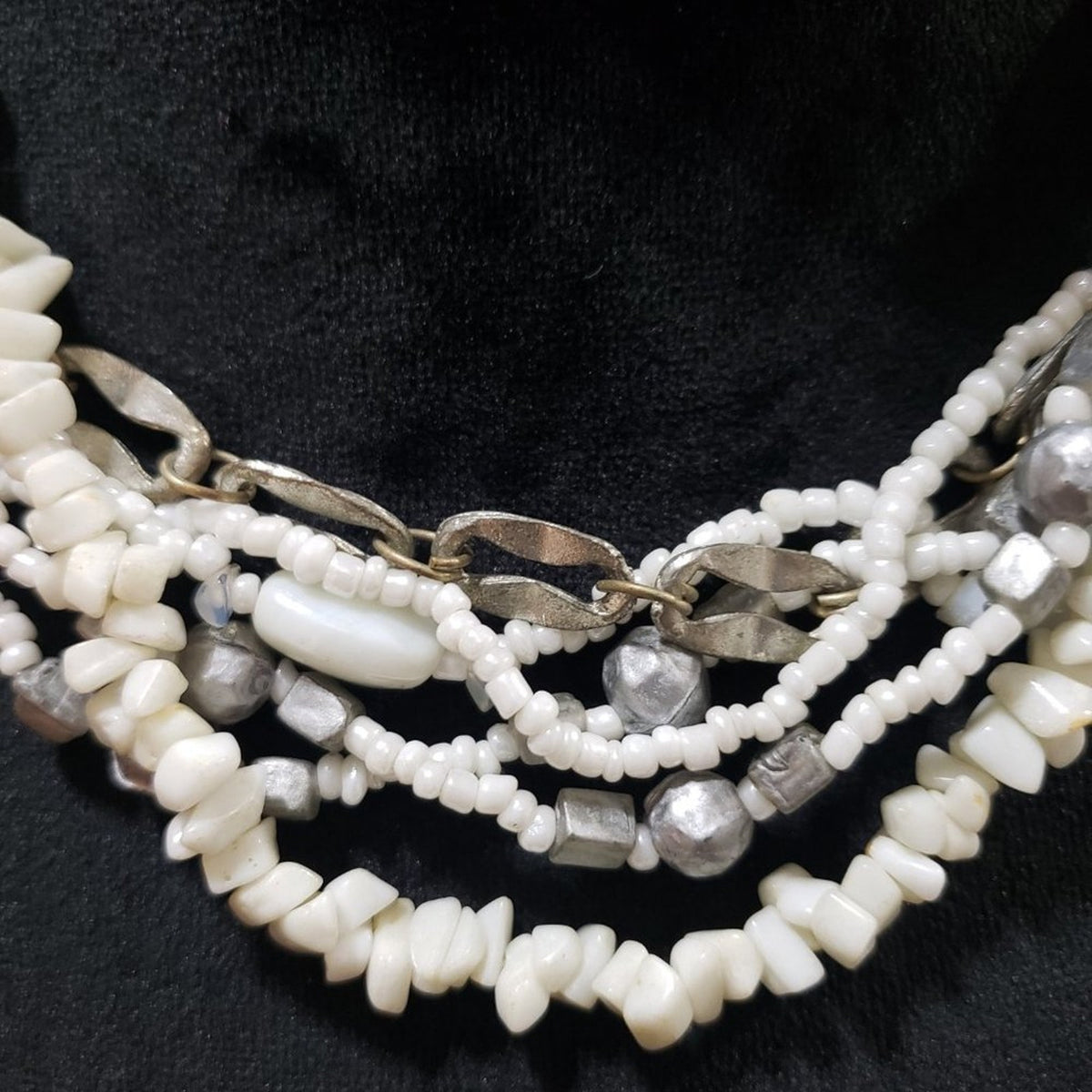 Women's White Multilayer Beaded Round Fashion Jewelry Necklace