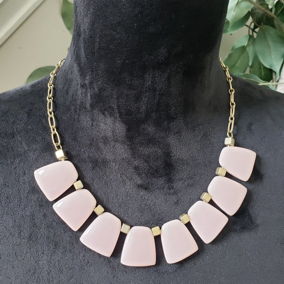 Crystal Semi Precious Chunky Stone Beaded Collar Necklace with Lobster