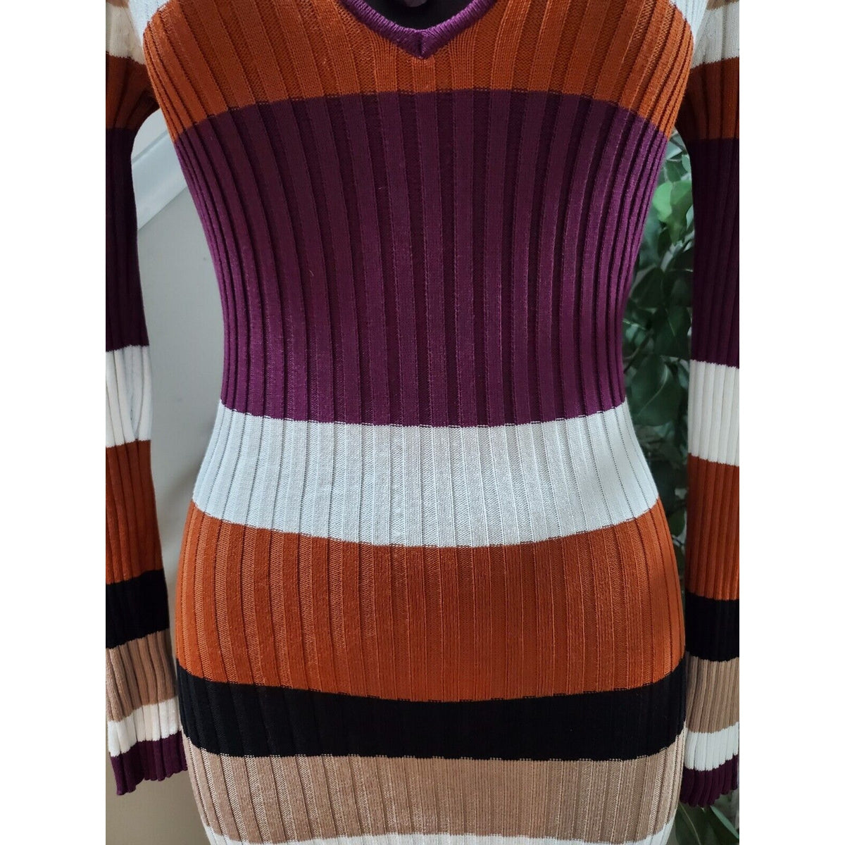 Fashion Nova Women's Multicolor Viscose V-Neck Long Sleeve Knee Length Dress M