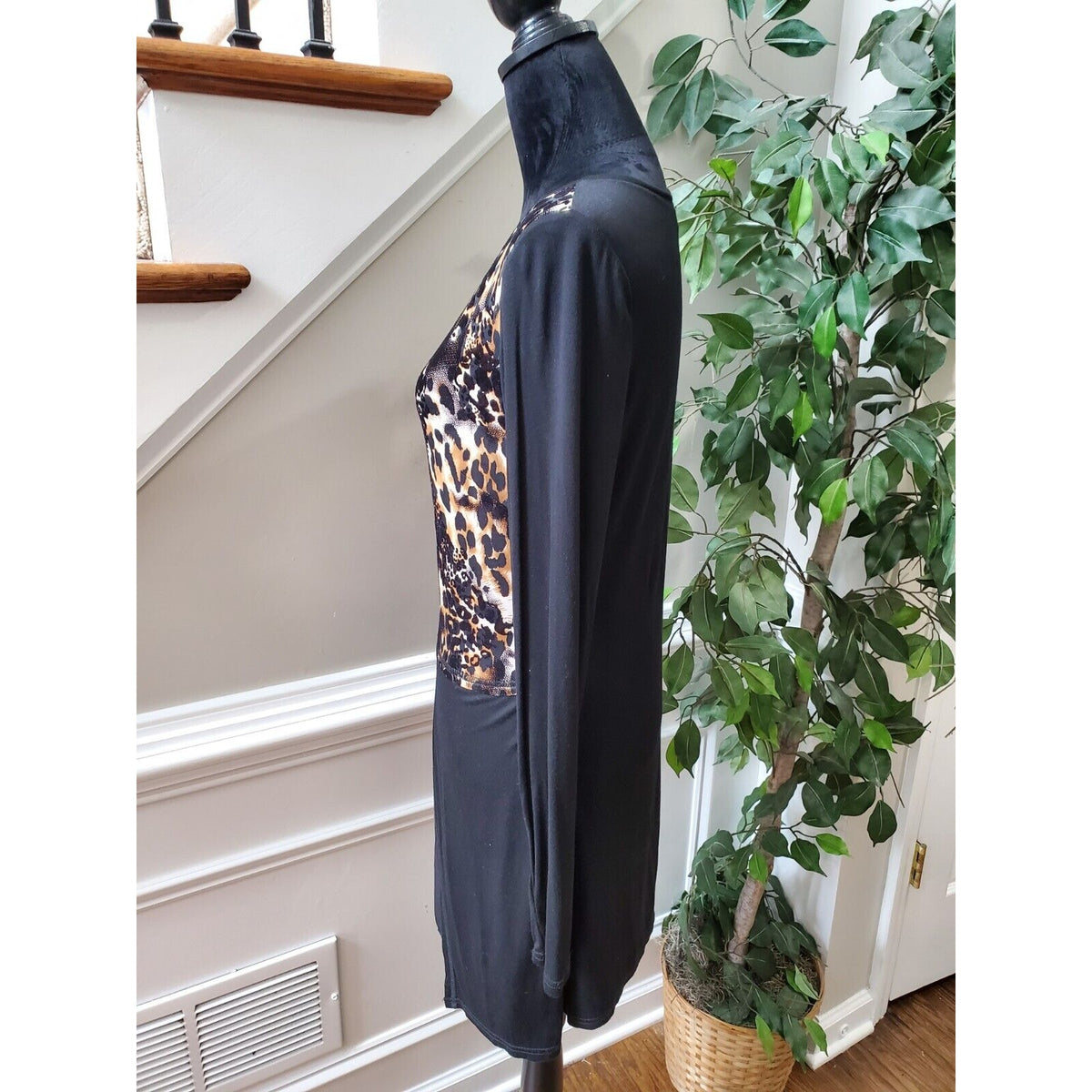 Patrizia Luca Women's Black Rayon Scoop Neck Long Sleeve Top Blouse Size Medium