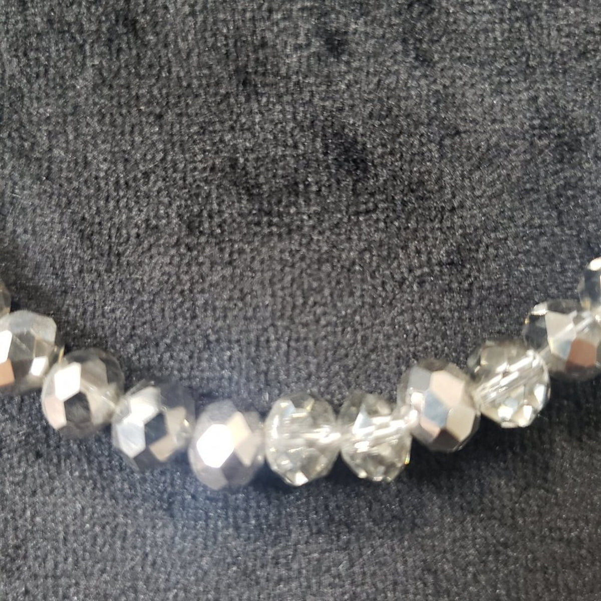 Women Vintage Shimmering Smoky Glass Crystals Bead Collar Necklace with Lobster