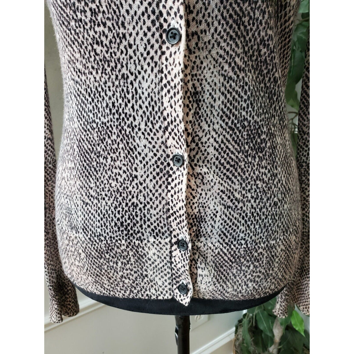 Loft Women Animal Print Beige & Black Ramie Long Sleeve Button Front Cardigan XS