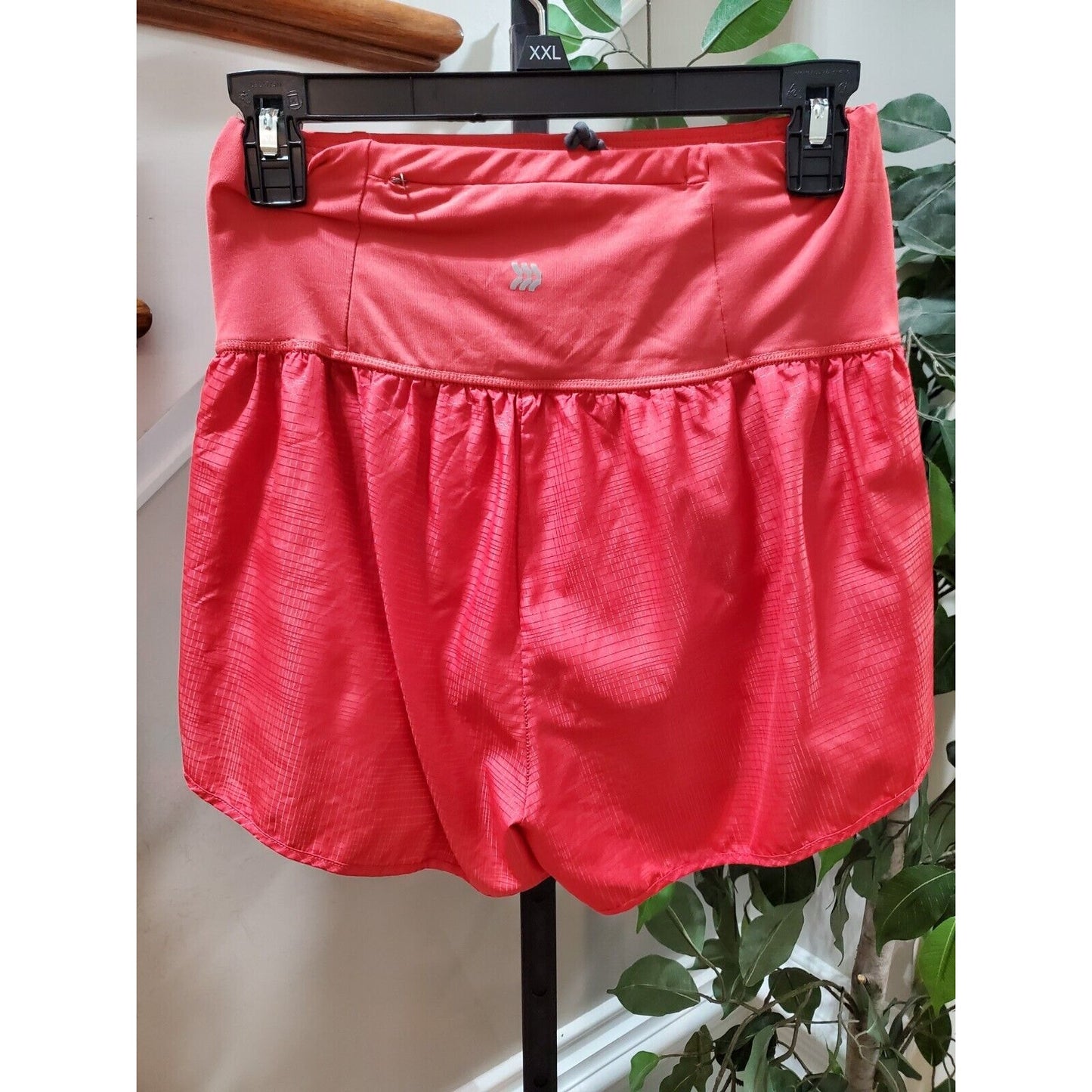 All in Motion Women's Red Polyester Casual Comfort Waist Active Wear Shorts S