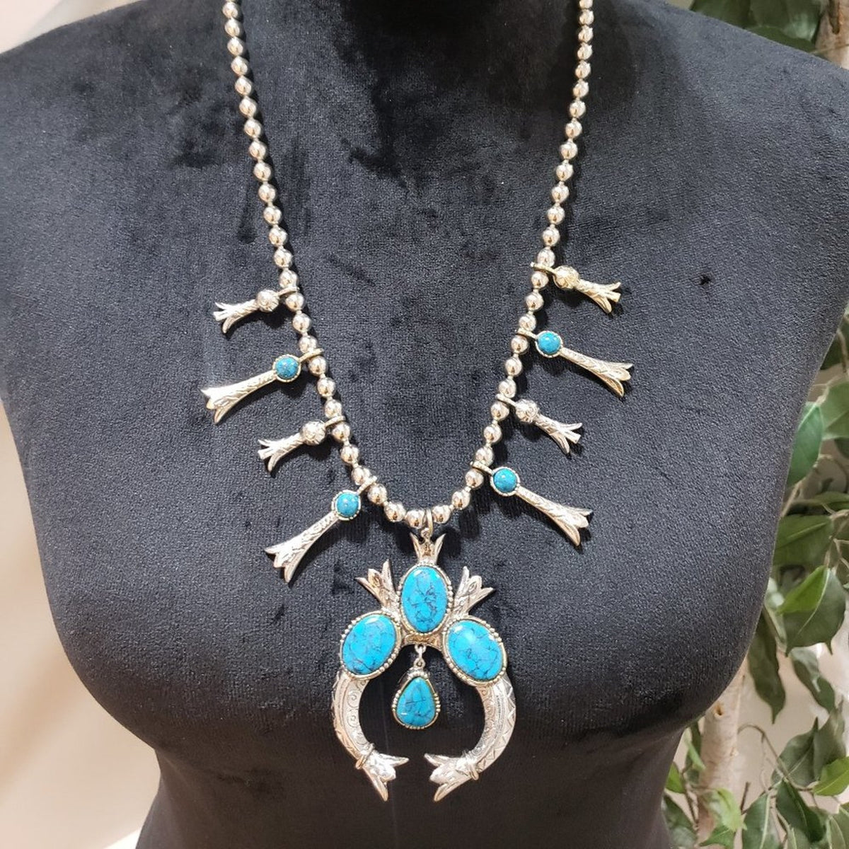Womens Silver Tone Blue Turquoise Statement Large Collar Necklace