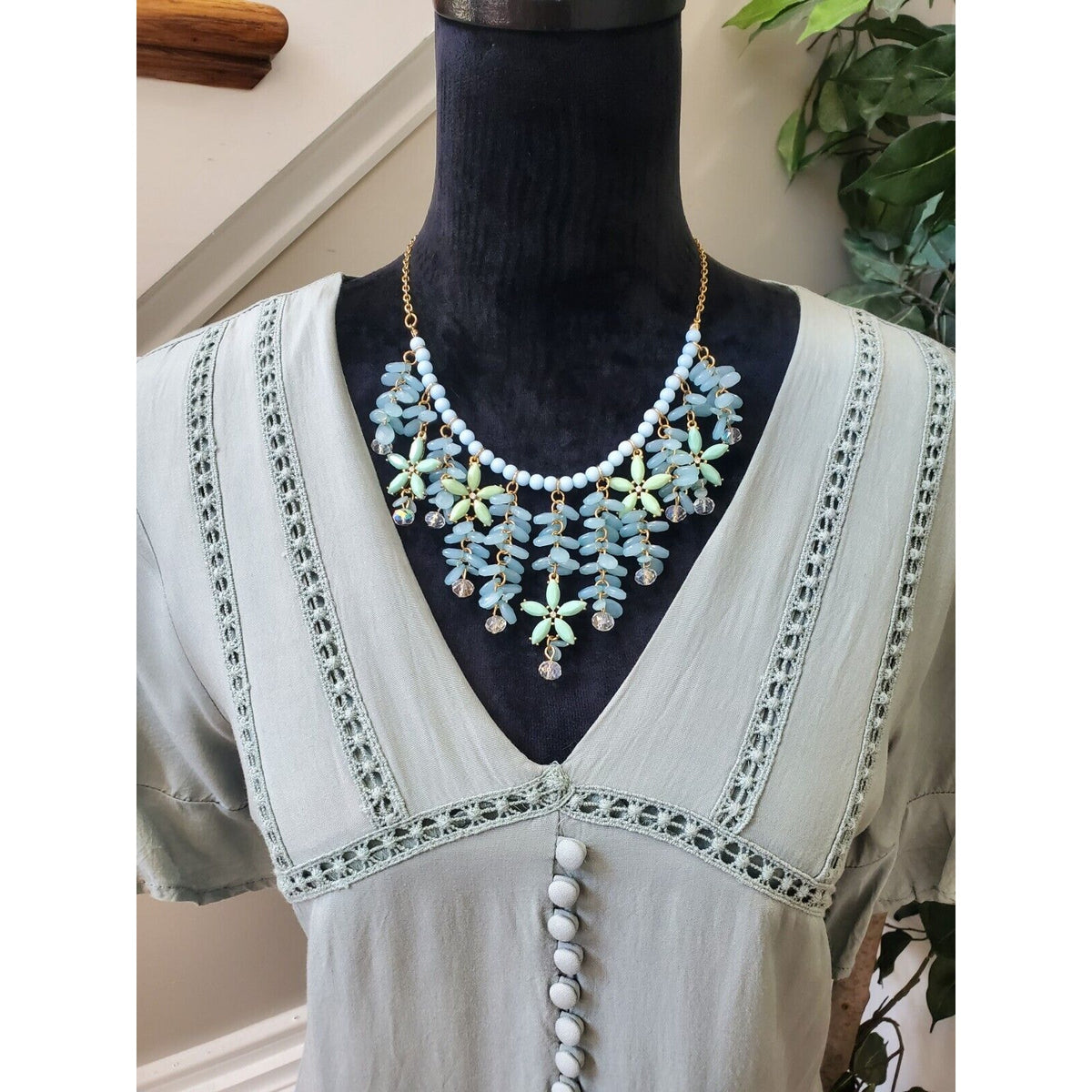 Blue Rain Women's Green 100% Rayon V-Neck Half Sleeve Top Blouse Size Small