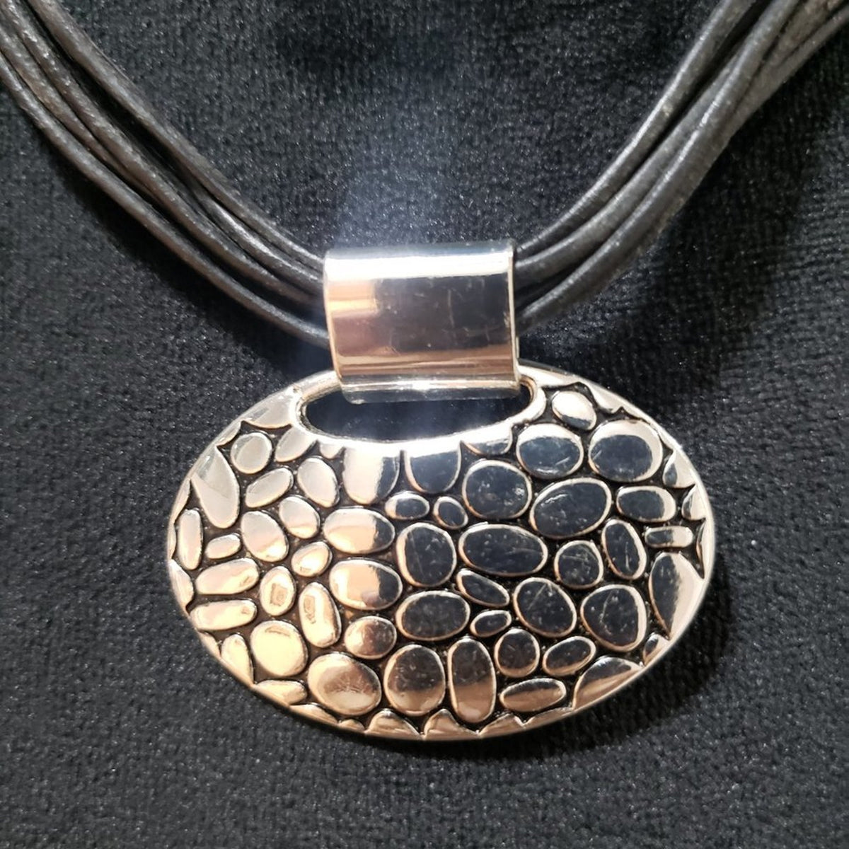 Womens Modern Brutalist Gold Tone Medallion Pendant Choker Necklace with Lobster