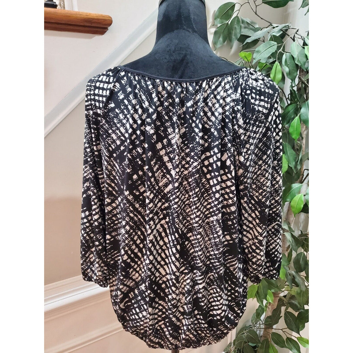 Michael Kors Women Black & White Polyester Scoop Neck Long Sleeve Top Blouse S/P