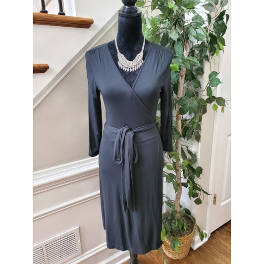 Banana Republic Women Black Solid Rayon V-Neck Long Sleeve Knee Length Dress S