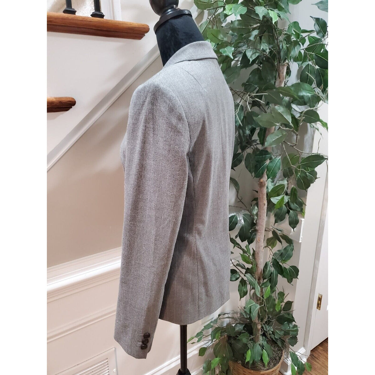 Banana Republic Women's Gray Single Breasted Two Button Blazer Jacket Size 4
