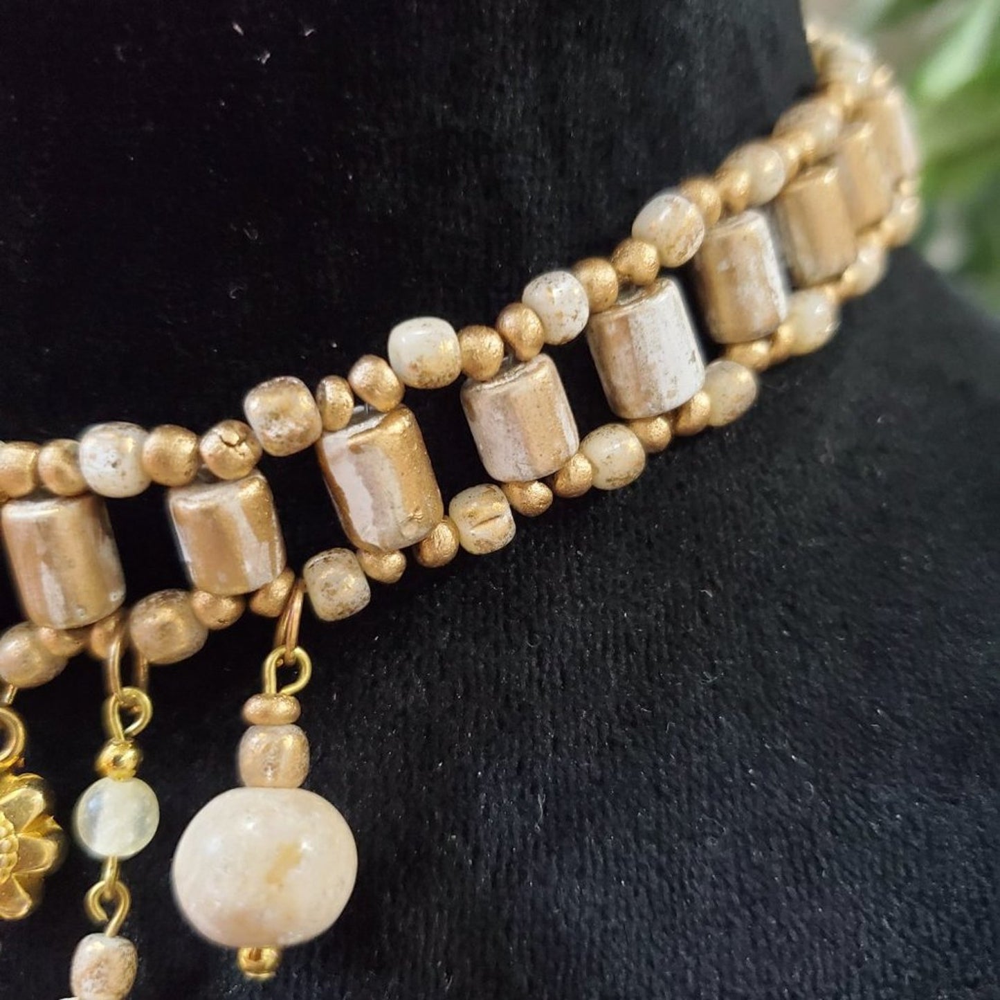 Women's Collar Bib Necklace Choker Round Beaded Jewellery Necklace