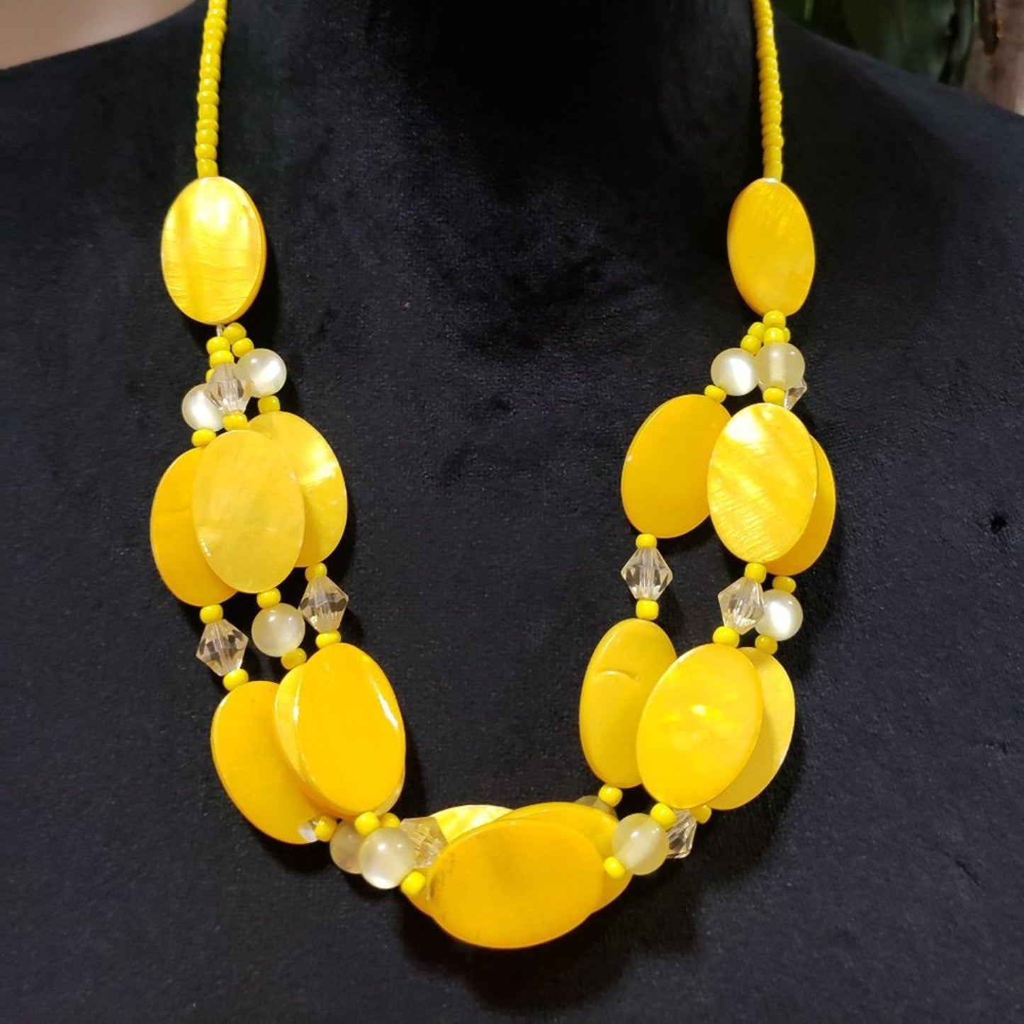 Womens Fashion Yellow Color Rhinestone Beaded Collar Necklace with Lobster Clasp