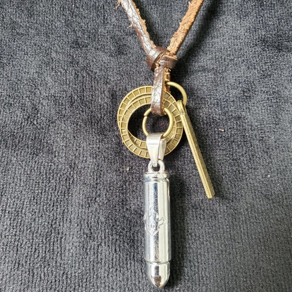 Chuns Fashion Womens Brown Leather Cartridge and Rings Pendants Necklace