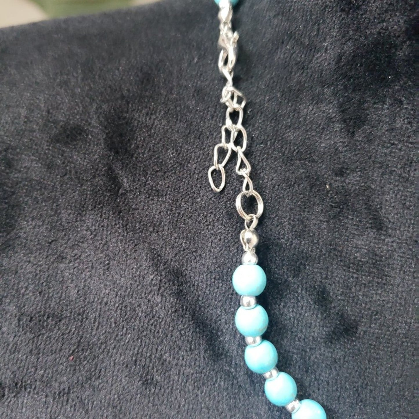 Womens Beaded Southwestern Style Faux Turquoise Pendant Necklace with Lobster