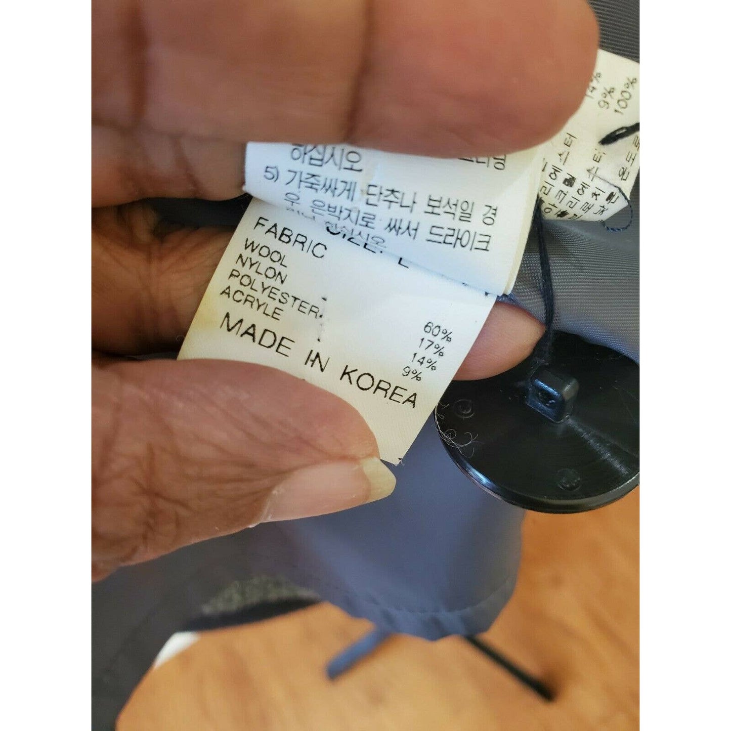 CC Club Original Women's Career Gray Wool Blend Blazer. Fits a Small