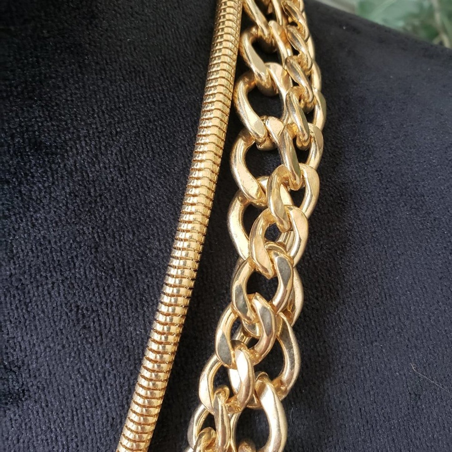 Womens Fashion Triple Layer Gold Tone Chain Collar Necklace with Lobster Clasp