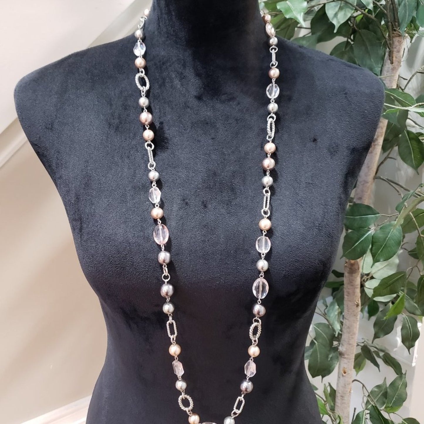 Womens Faux Pearl Single Strand & Crystal Beaded Fashion Jewelry Necklace