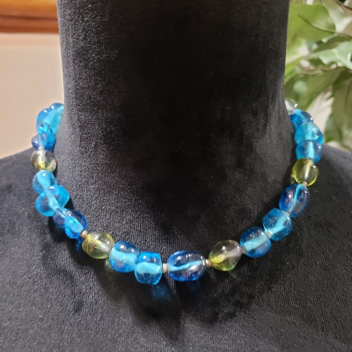 Womens Fashions Green Blue Glass Czech Beads Bib Necklace with Lobster Clasp
