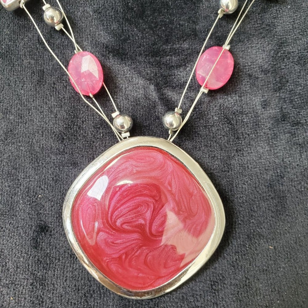 NY Women's Red Round Gemstone with Lobster Clasp Pendant Necklace