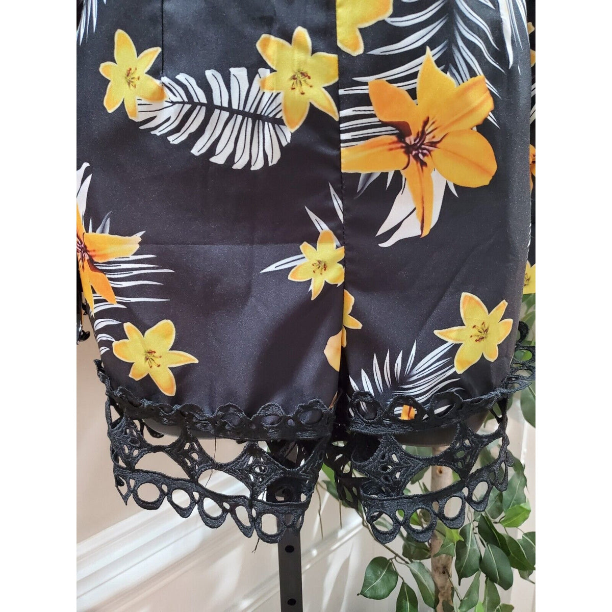 ChicMe Womens Black Floral Off the Shoulder Casual 1 Piece Romper Size Small