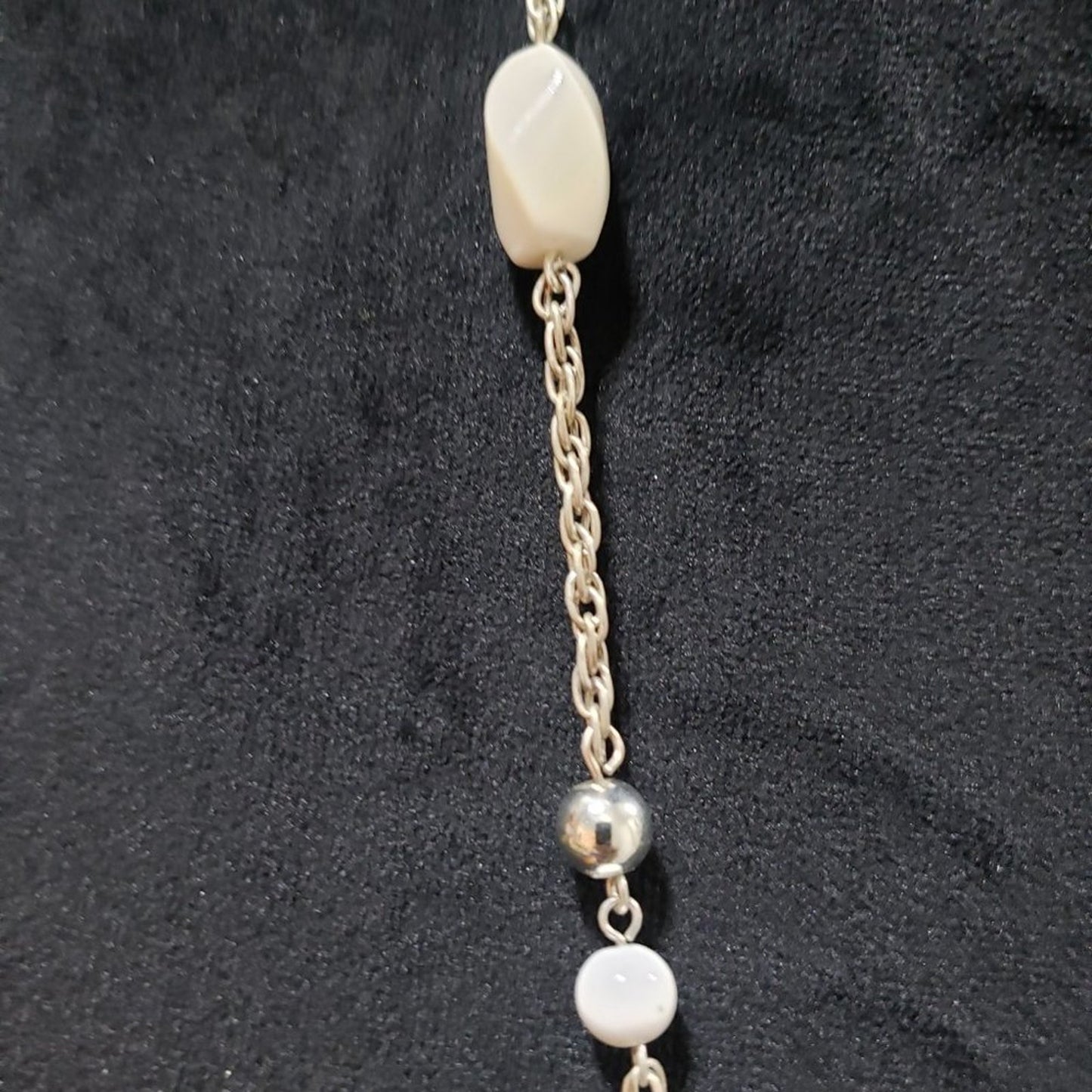 Women's White Round Beaded Link Chain Fashion Pendant Necklace