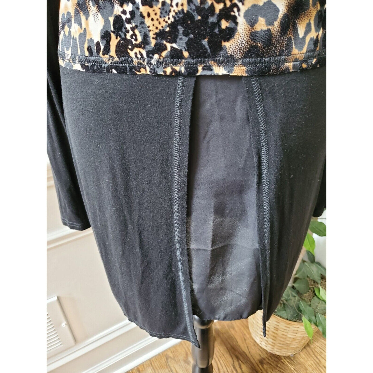 Patrizia Luca Women's Black Rayon Scoop Neck Long Sleeve Top Blouse Size Medium