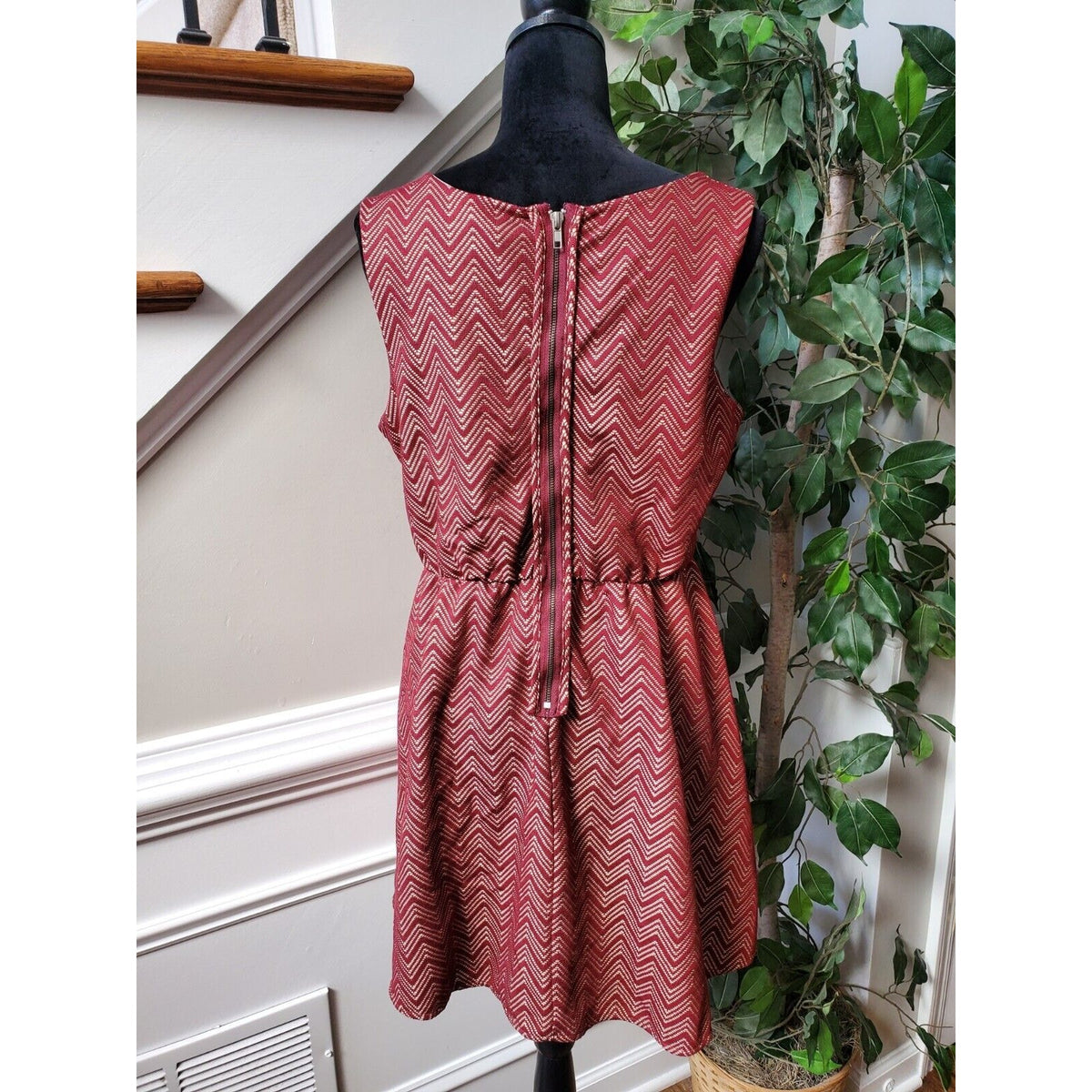 Women's Maroon & White Polyester Round Neck Sleeveless Knee Length Dress Size XL