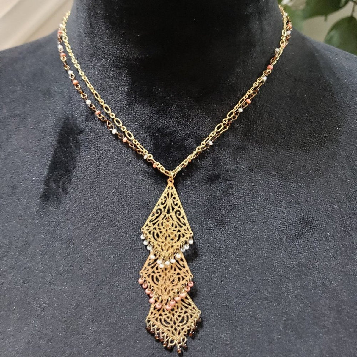 Womens Fashion Gold Tone Filigree Diamond Shape Beaded Necklace with Lobster