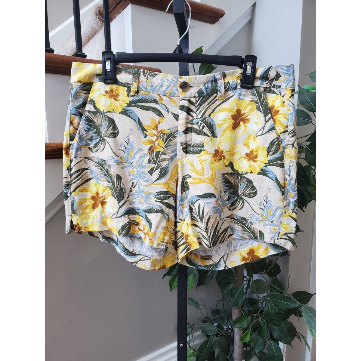 Old Navy Womens Beige Floral Linen Summer Outdoor Casual Beach Shorts Size 10