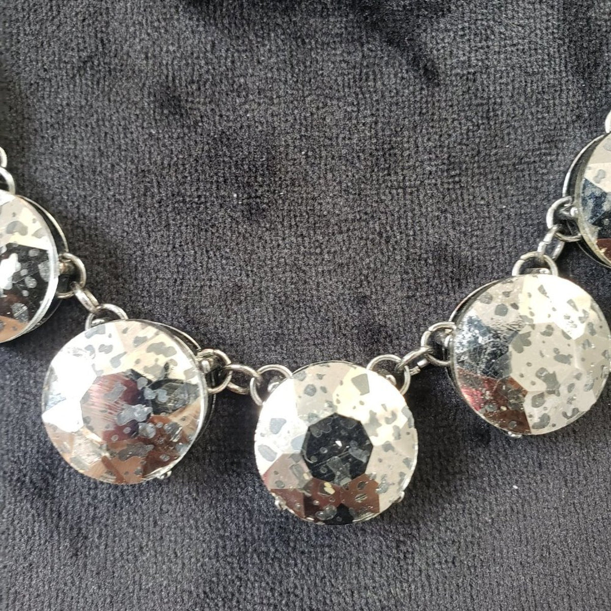 Vintage Womens Silver Plated Crystals Collar Necklace with Lobster Clasp