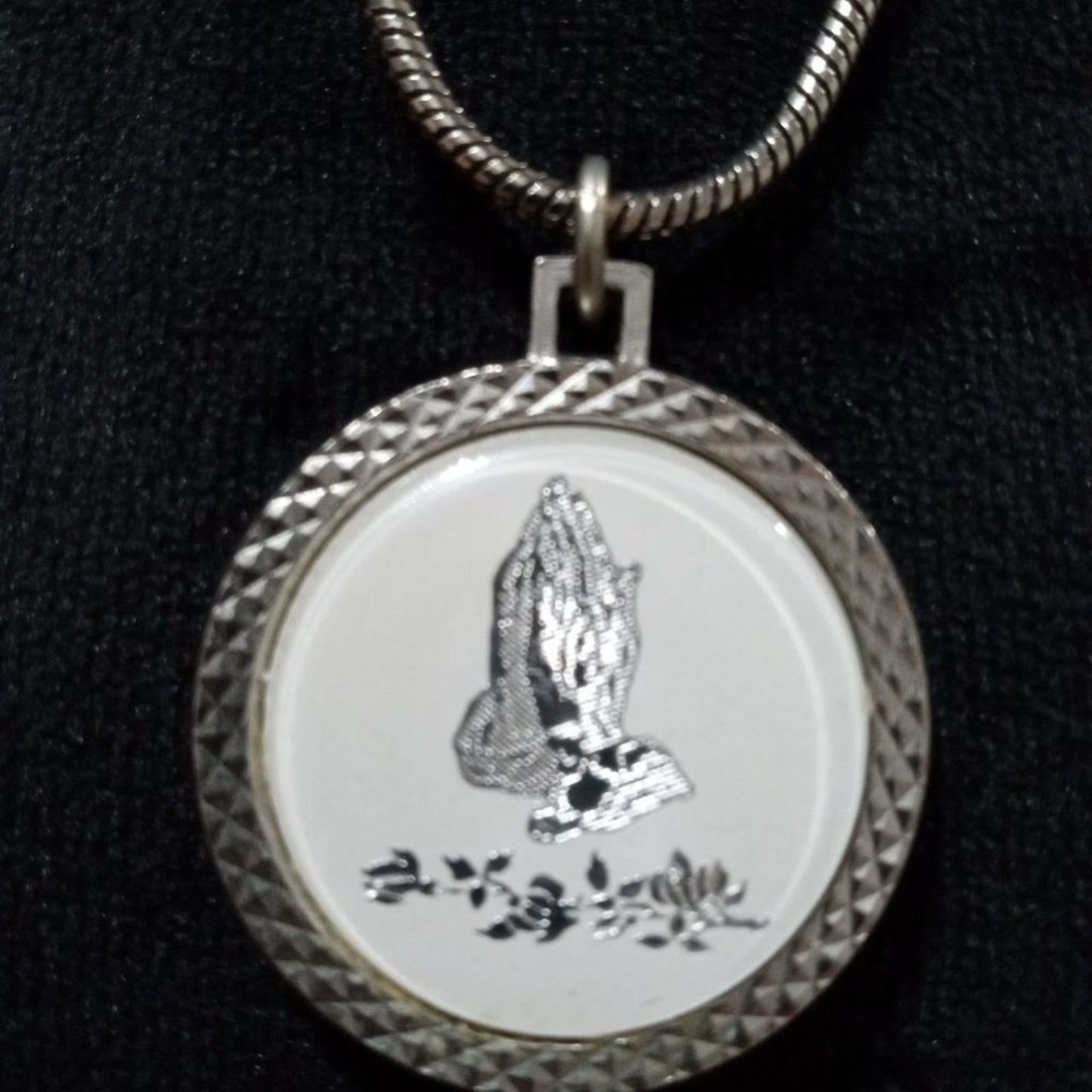 Womens Fashion Silver Tone Big Religious Carved Pendant Long Necklace w/ Lobster
