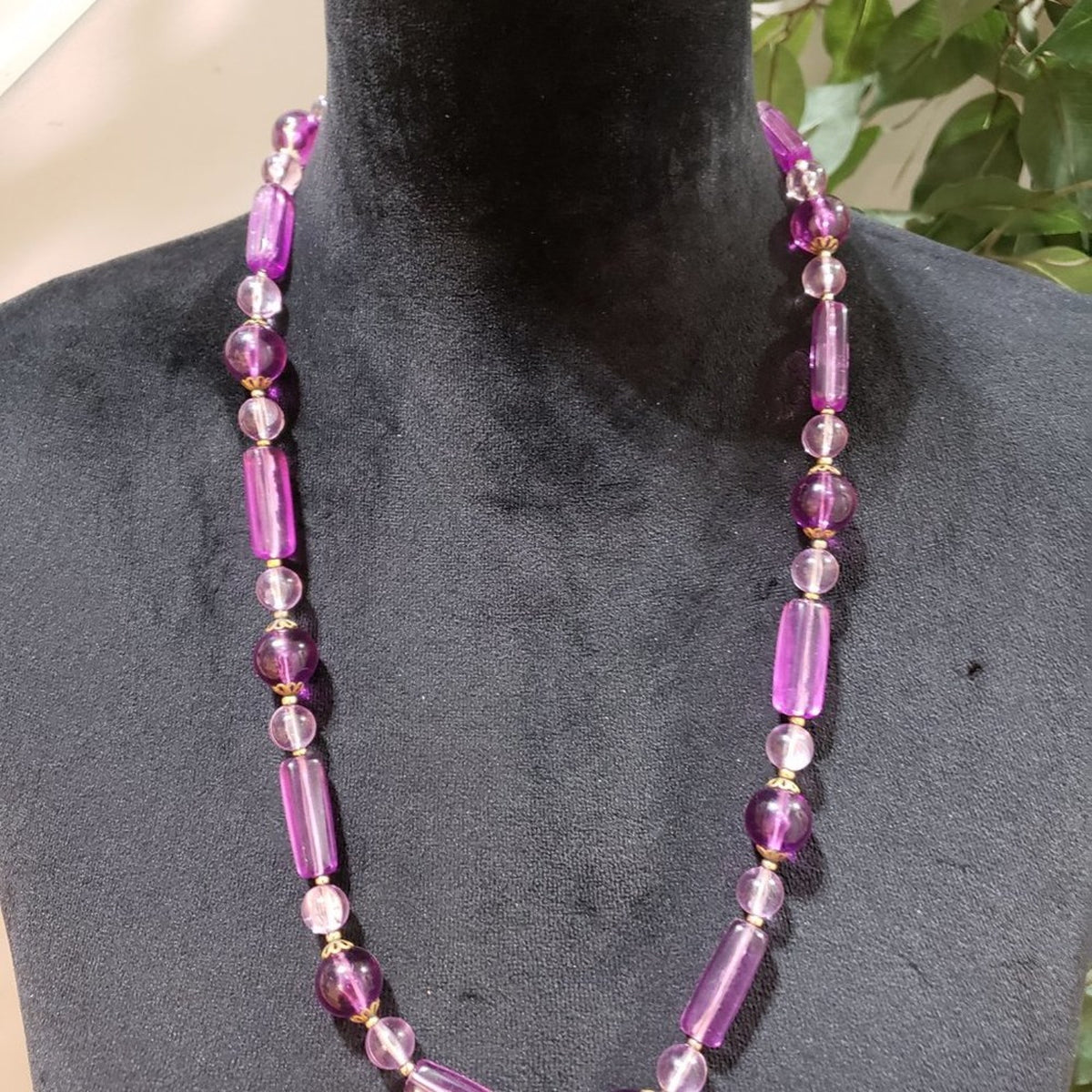 Womens Fashions Purple Round Amethyst Stone Collar Necklace with Lobster Clasp