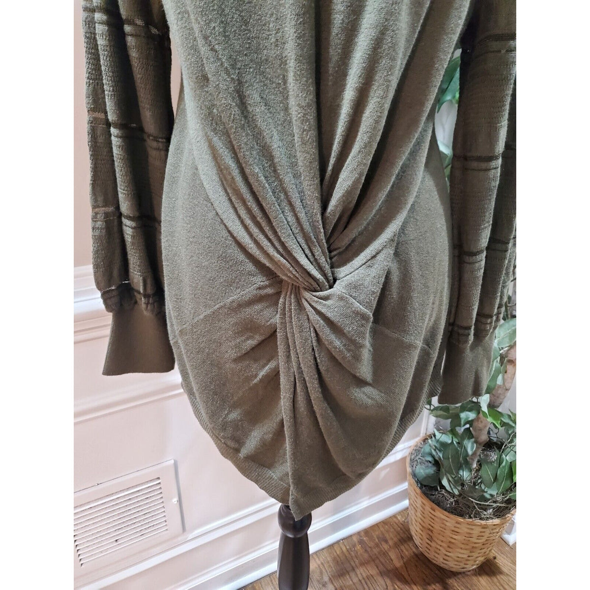 Blu Dahlia Women's Green Cotton Round Neck Long Sleeve Casual Sweater Size XL