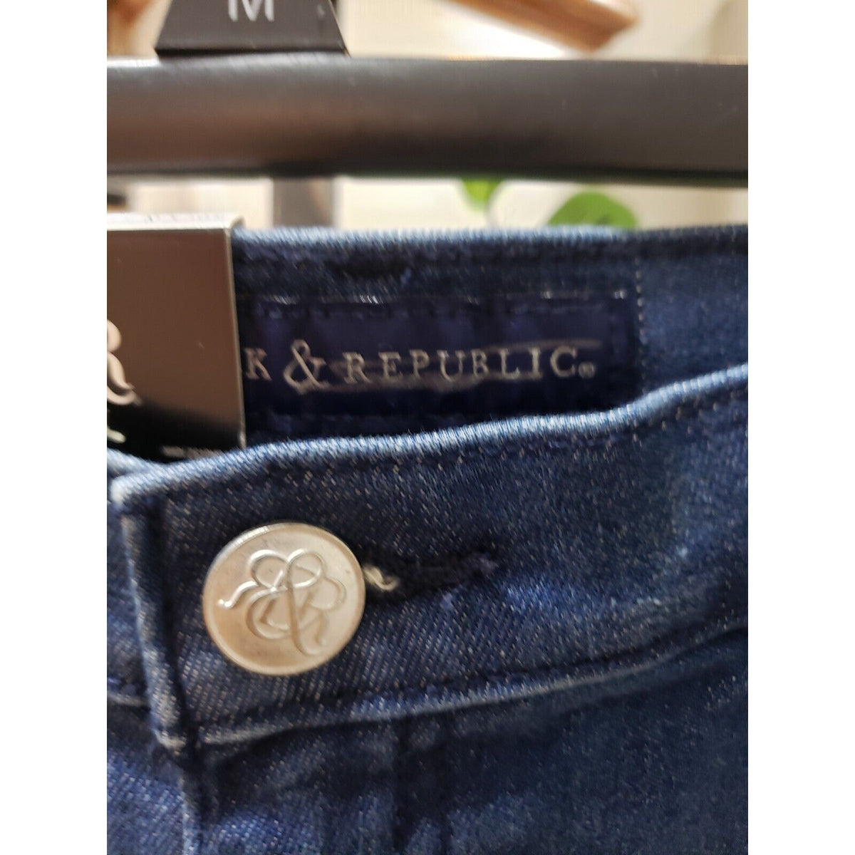 Rock & Republic Womens Lala Blue Denim Studded Cotton Straight Leg Shorts Size 8