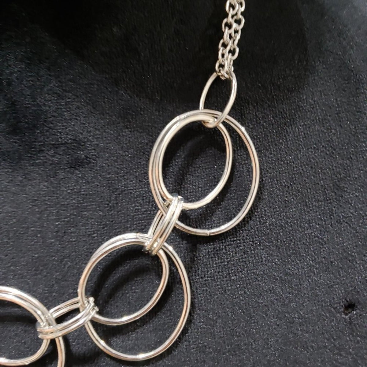 Womens Fashion Silver Tone Hollow Circles Link Statement Necklace with Lobster