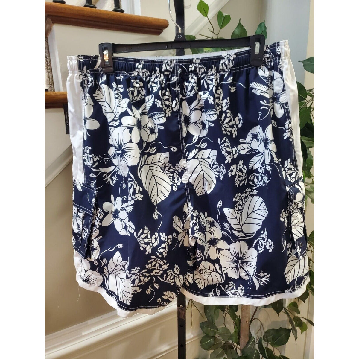 Roundtree & Yorke Men's Blue Floral Cotton Pull On Stretch Swimwear Shorts 1XB