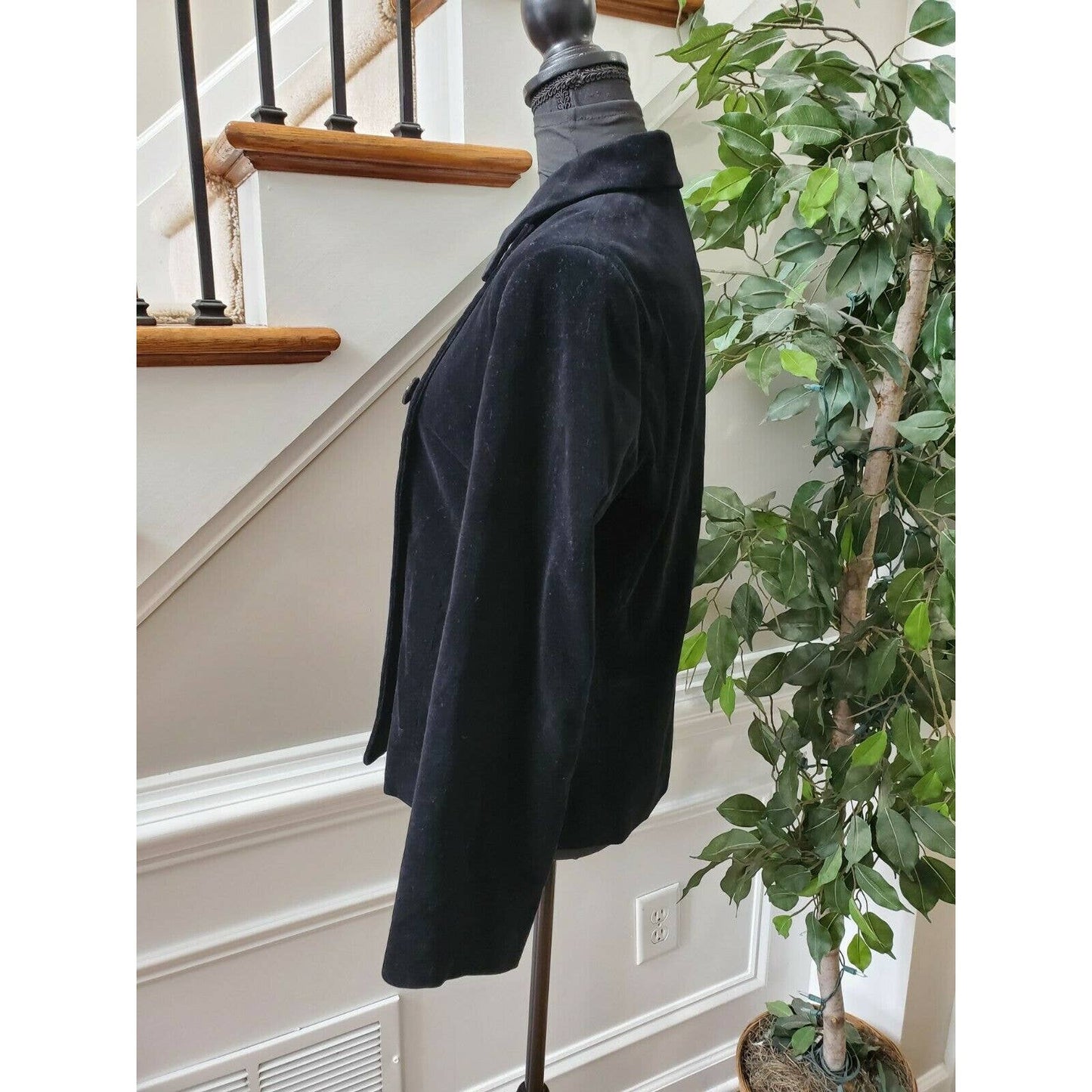 I. N. E Women's Black 100% Polyester Long Sleeve Formal Button Blazer Size 2