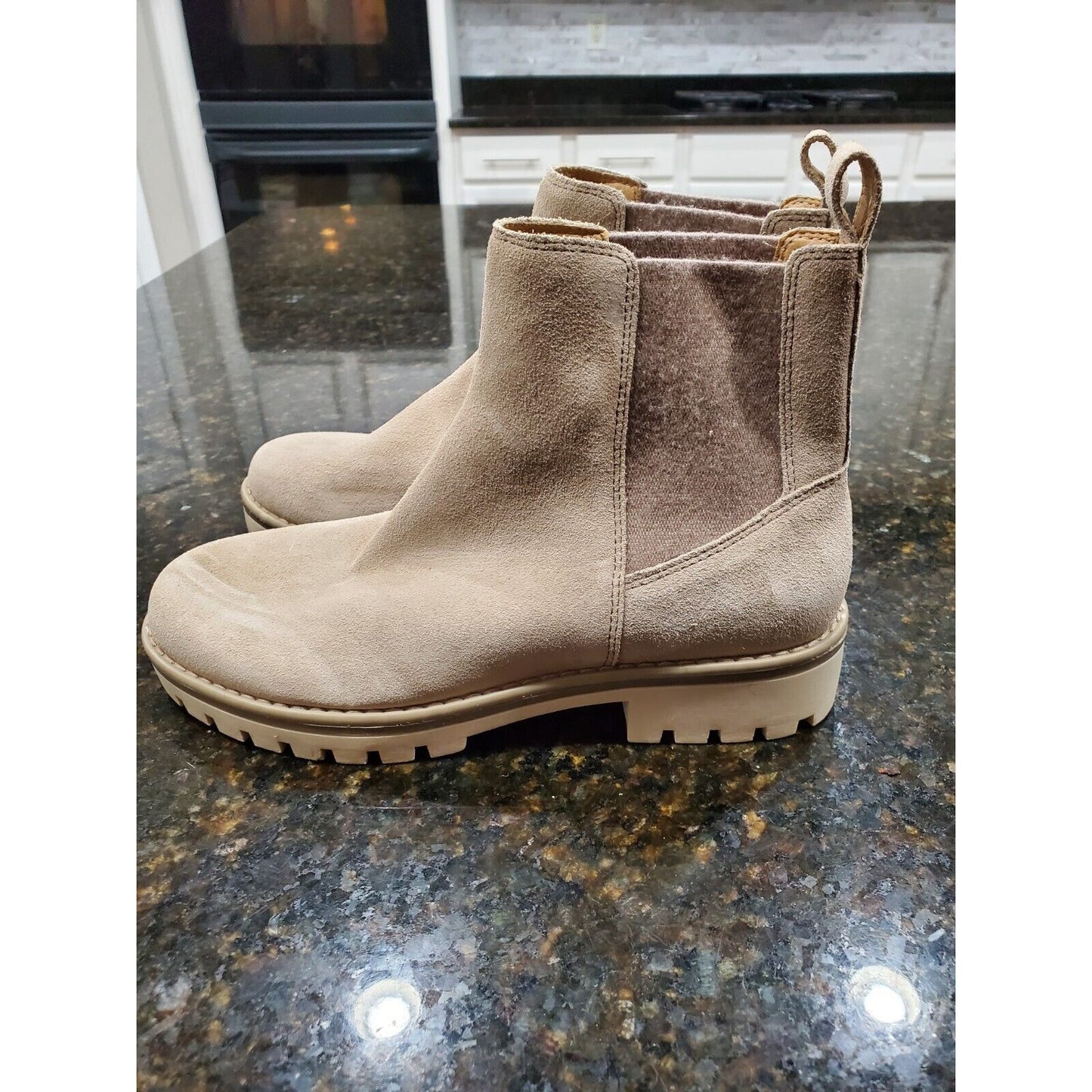 Crown Vintage Women Suede Leather Slip on Combat Fashion Boots Chelsea Size 6.5M