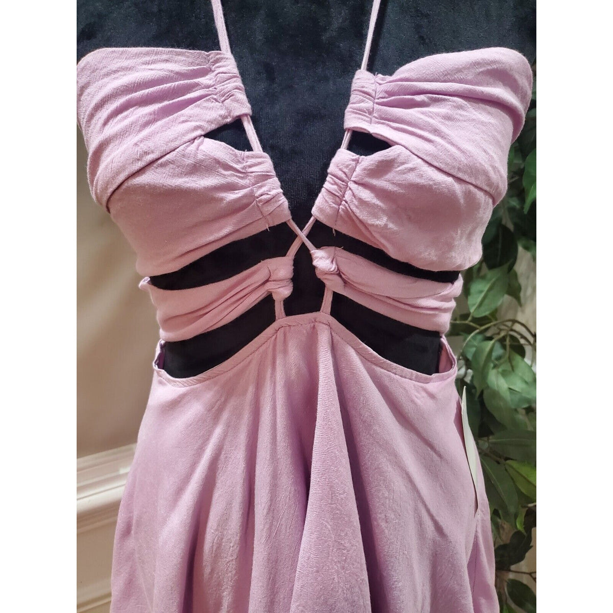 Tobi Women's Pink 100% Viscose Halter Neck Sleeveless Casual Top Blouse Size M